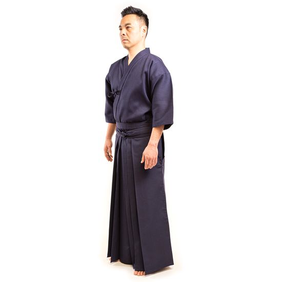 KGH-1 Kendogi Hakama Set - Side